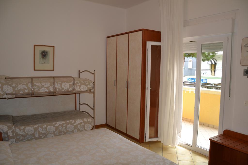 Hotel Ariston Misano Adriatico Camera foto