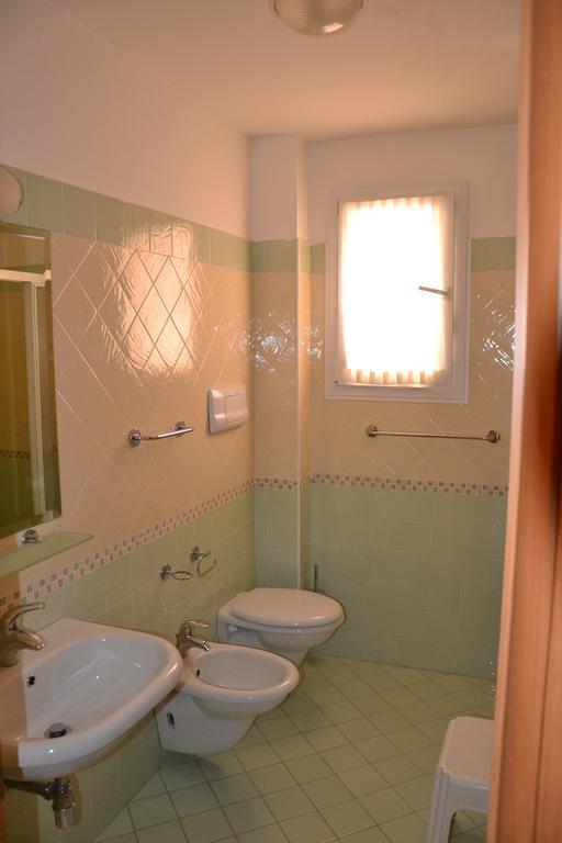 Hotel Ariston Misano Adriatico Camera foto